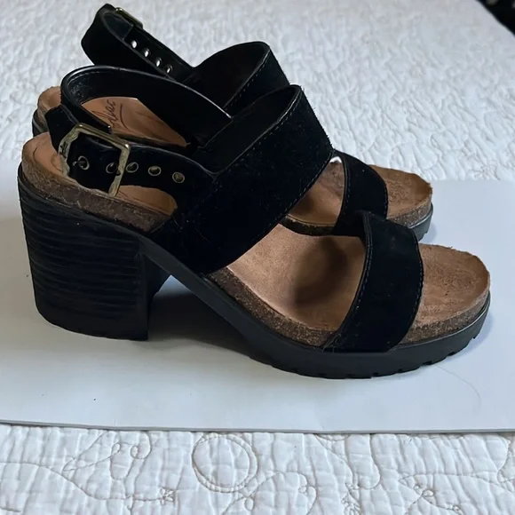 Zodiac block heel sandal - Picture 3 of 5